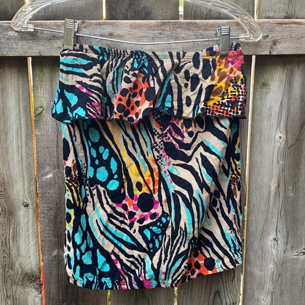 Rue 21 strapless top sz. M